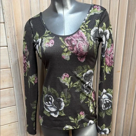 Lululemon Athletica Gray and Green Fitted Long Sleeve Blouse - Picture 1 of 3